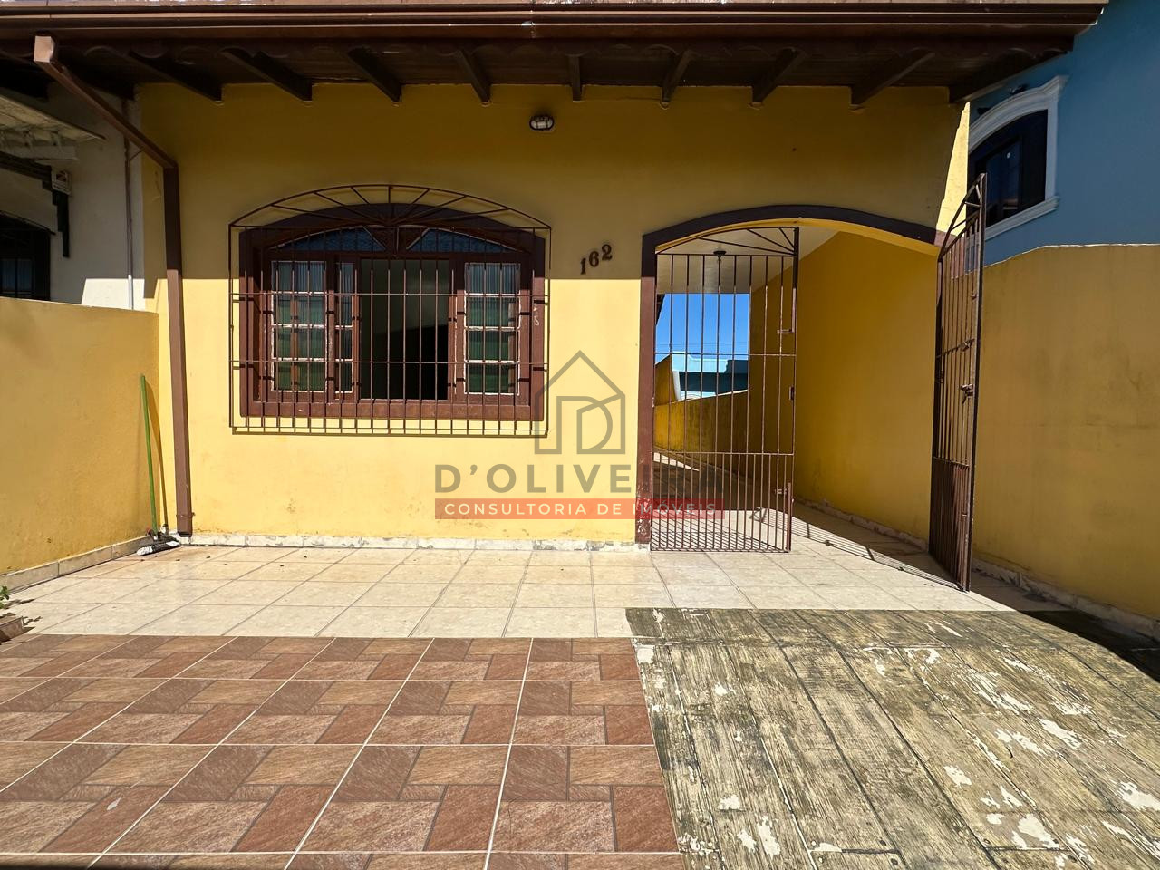 Casa térrea à venda no Balneário Arpoador - Peruíbe - SP