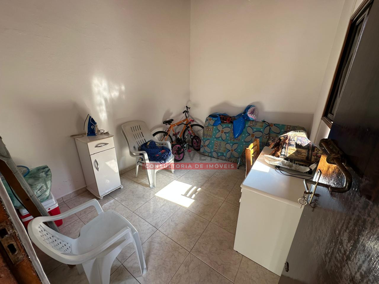 Casa com piscina e churrasqueira à venda no Balneário Oásis - Peruíbe - SP