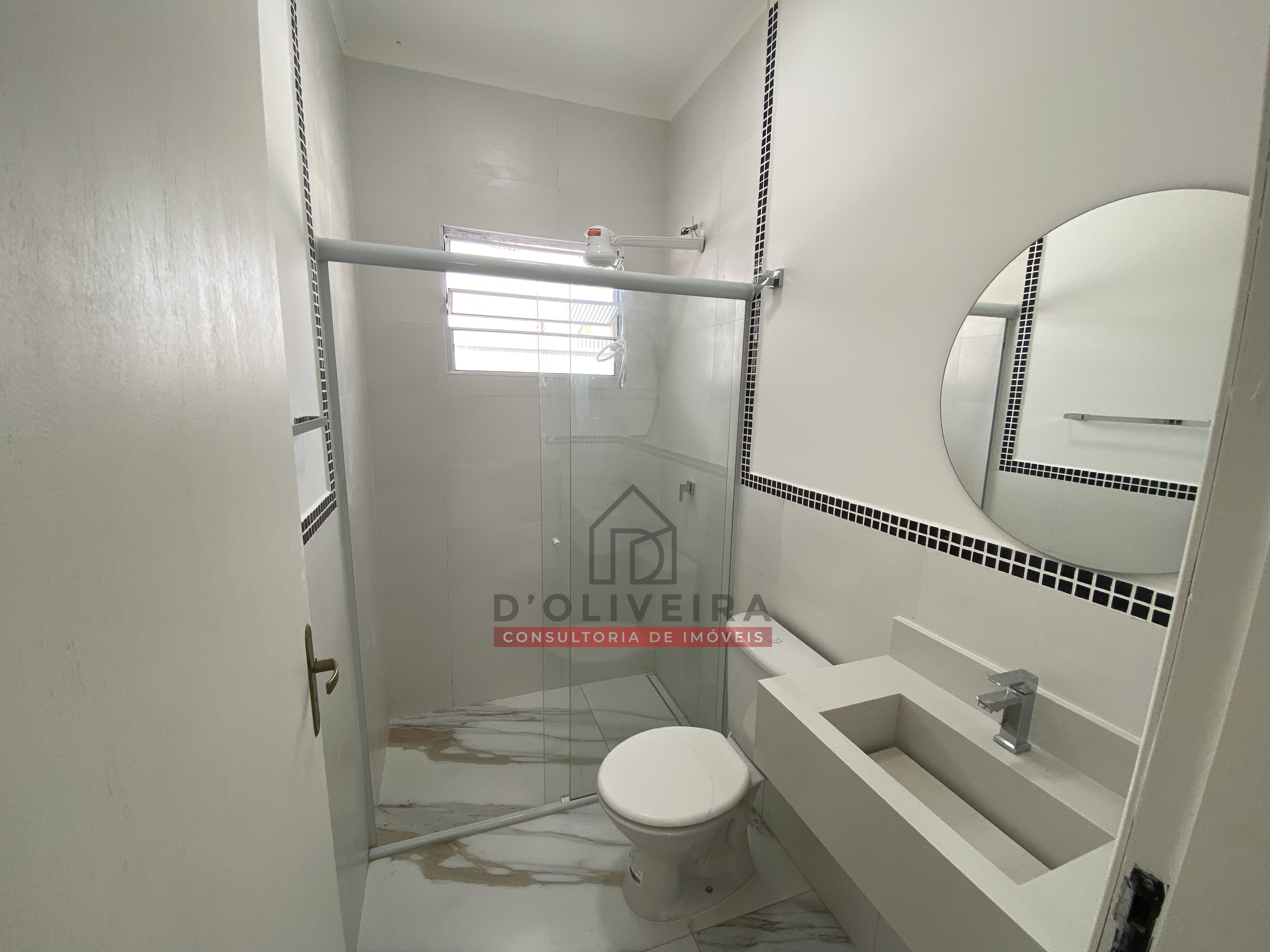 Casa com piscina e churrasqueira à venda no Bairro Flora Rica - Peruíbe - SP