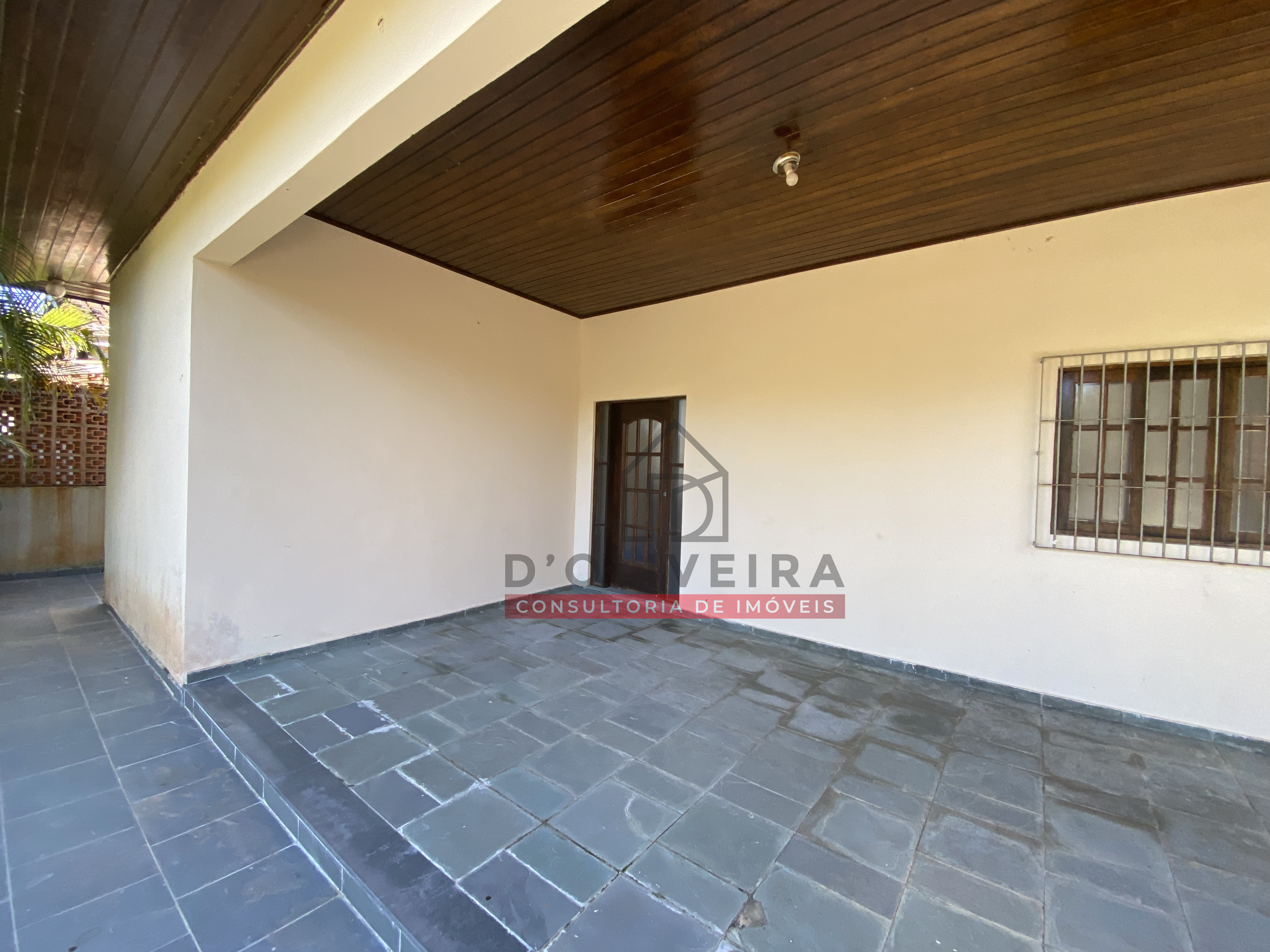 Casa térrea à venda no Guaraú - Peruíbe - SP