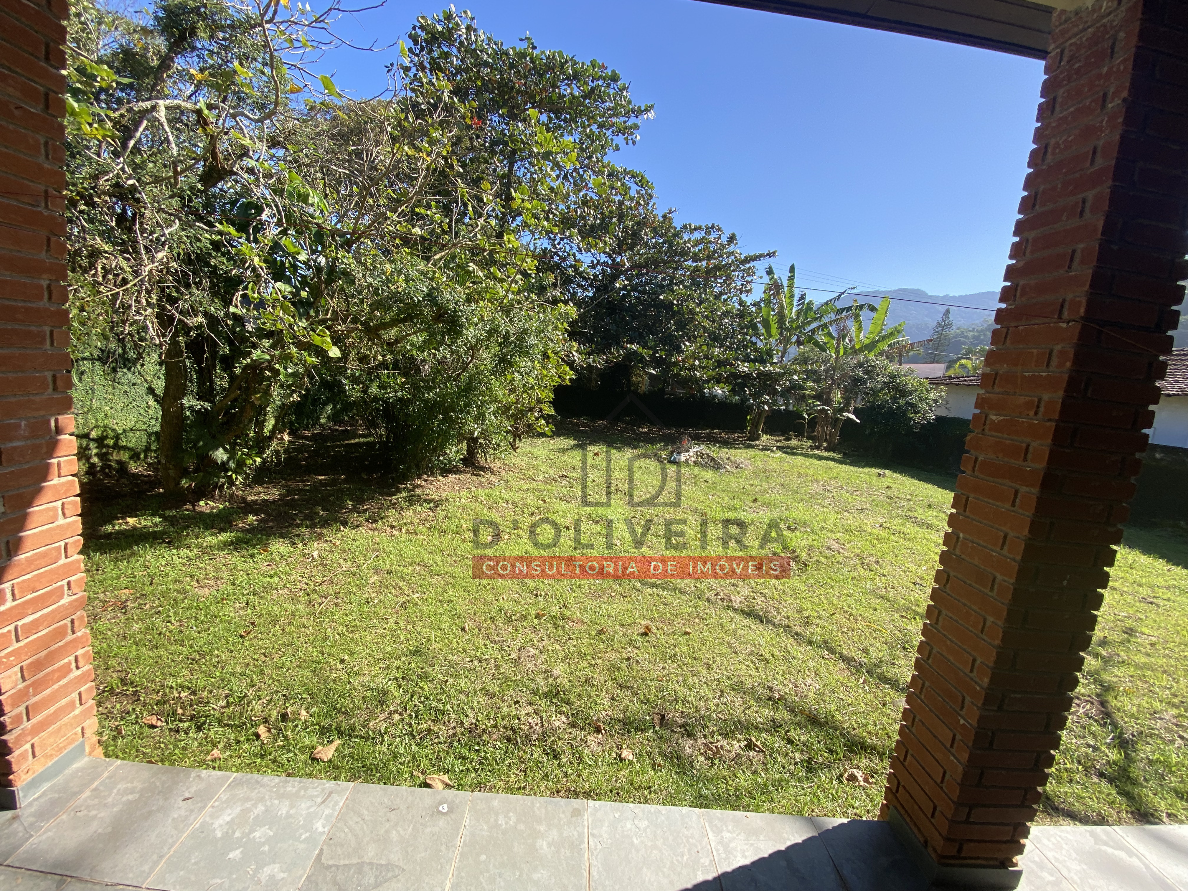 Casa térrea à venda no Guaraú - Peruíbe - SP