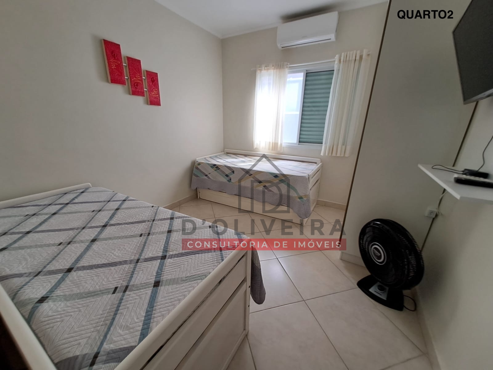 Casa térrea com piscina à venda no Três Marias - Peruíbe - SP