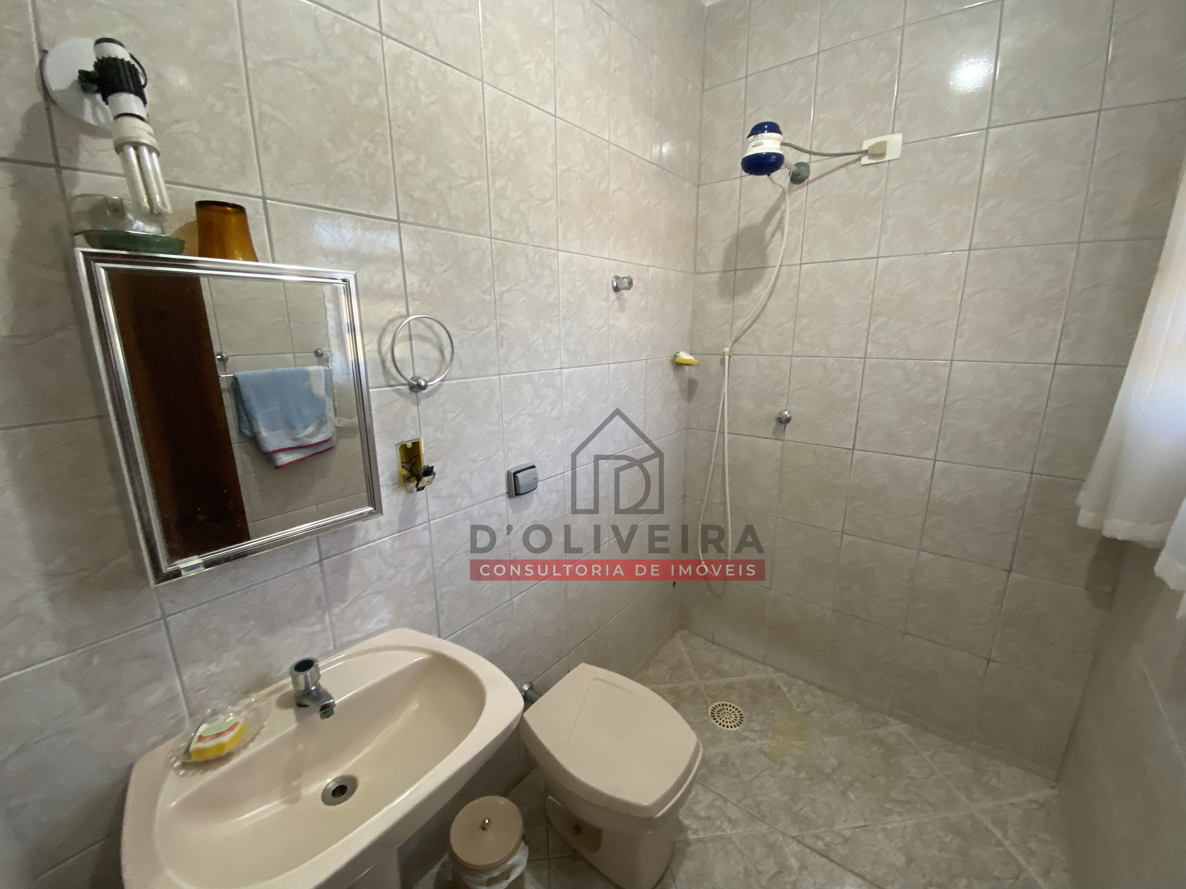 Sobrado com 360m² de terreno à venda no Bairro Estância Santa Gabriela - Peruíbe - SP
