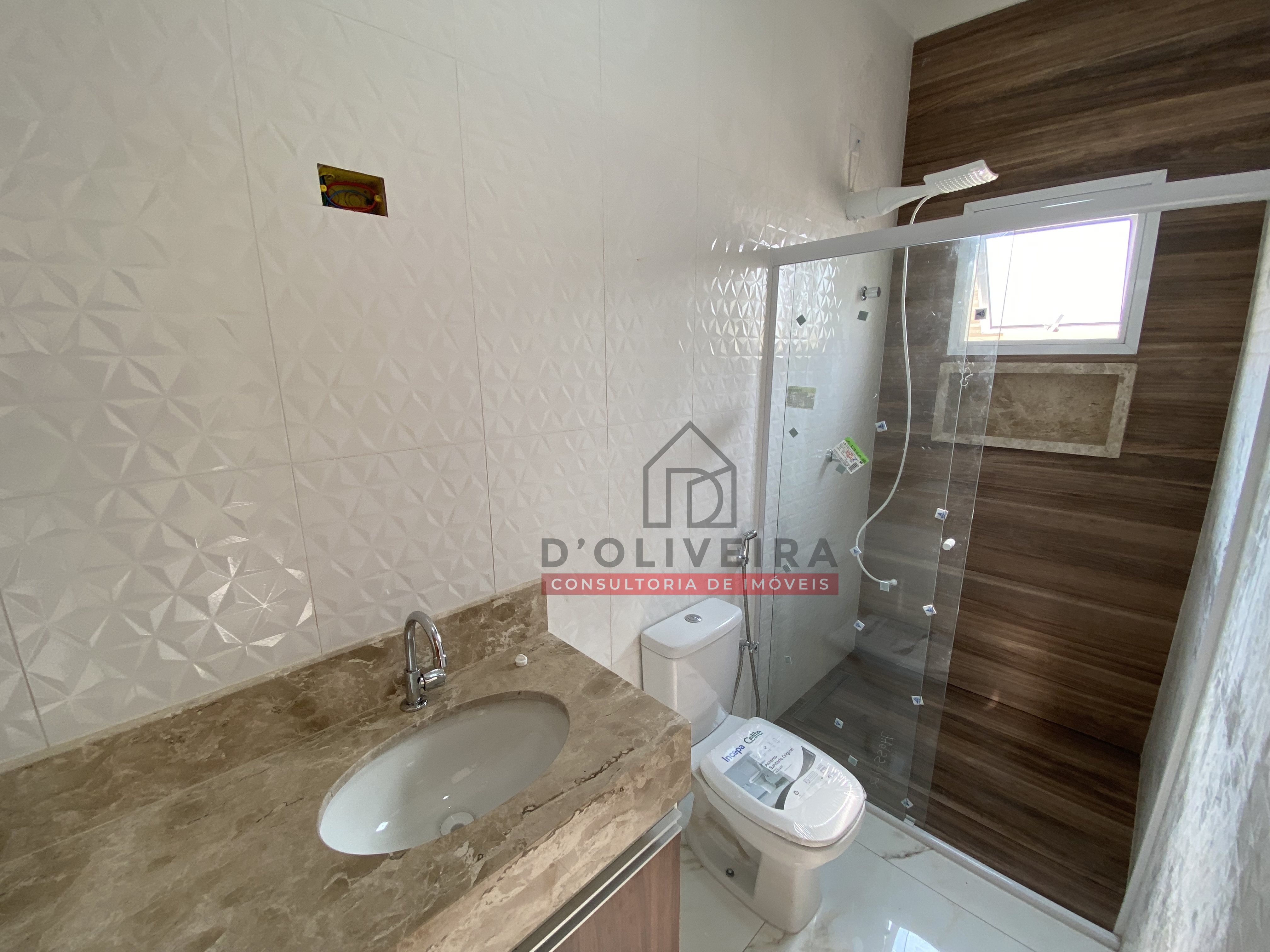 Casa geminada com piscina à venda no Flora Rica 2 - Peruíbe - SP