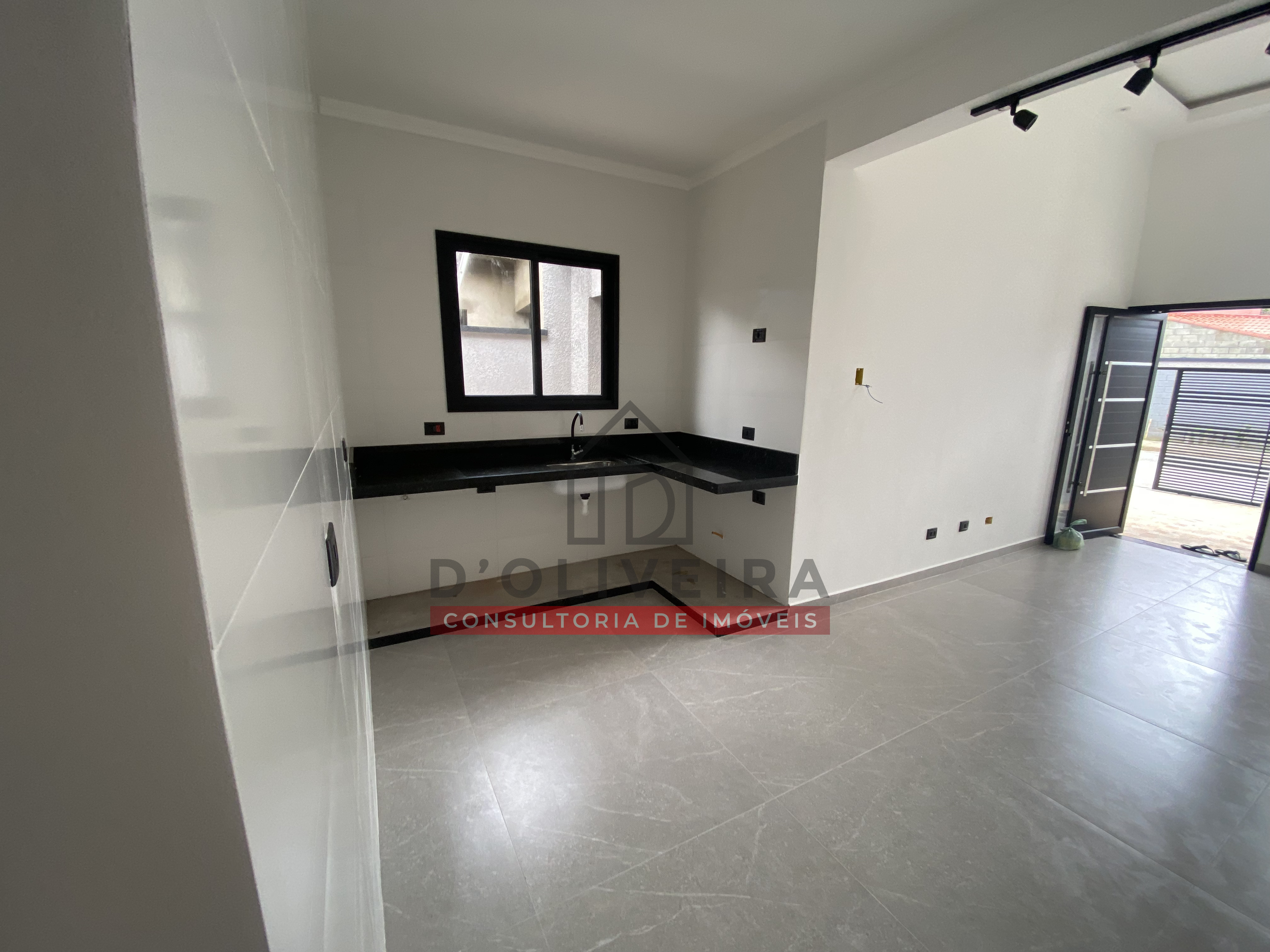 Casa moderna com piscina à venda na Cidade Nova Peruíbe - Peruíbe - SP