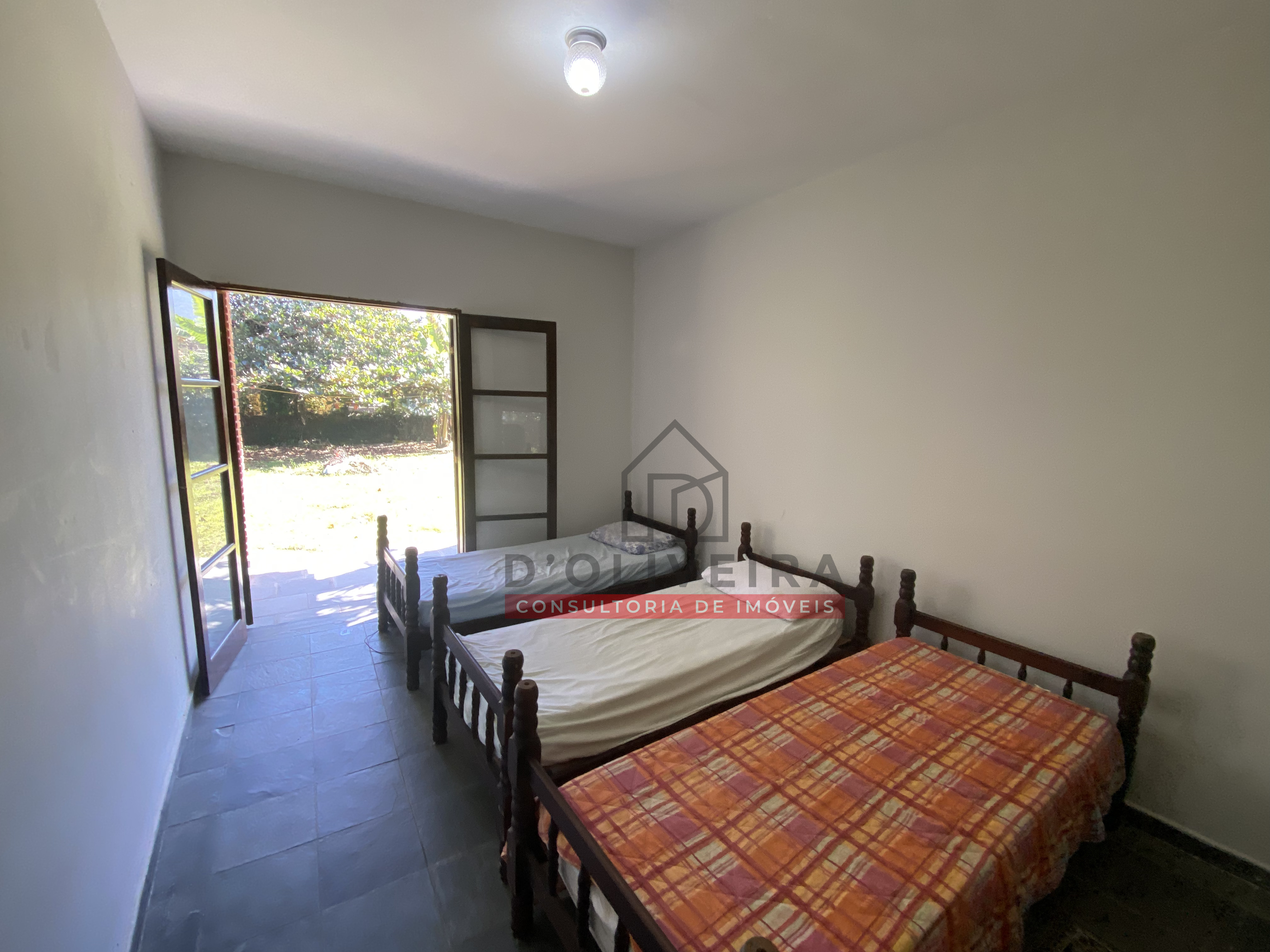 Casa térrea à venda no Guaraú - Peruíbe - SP