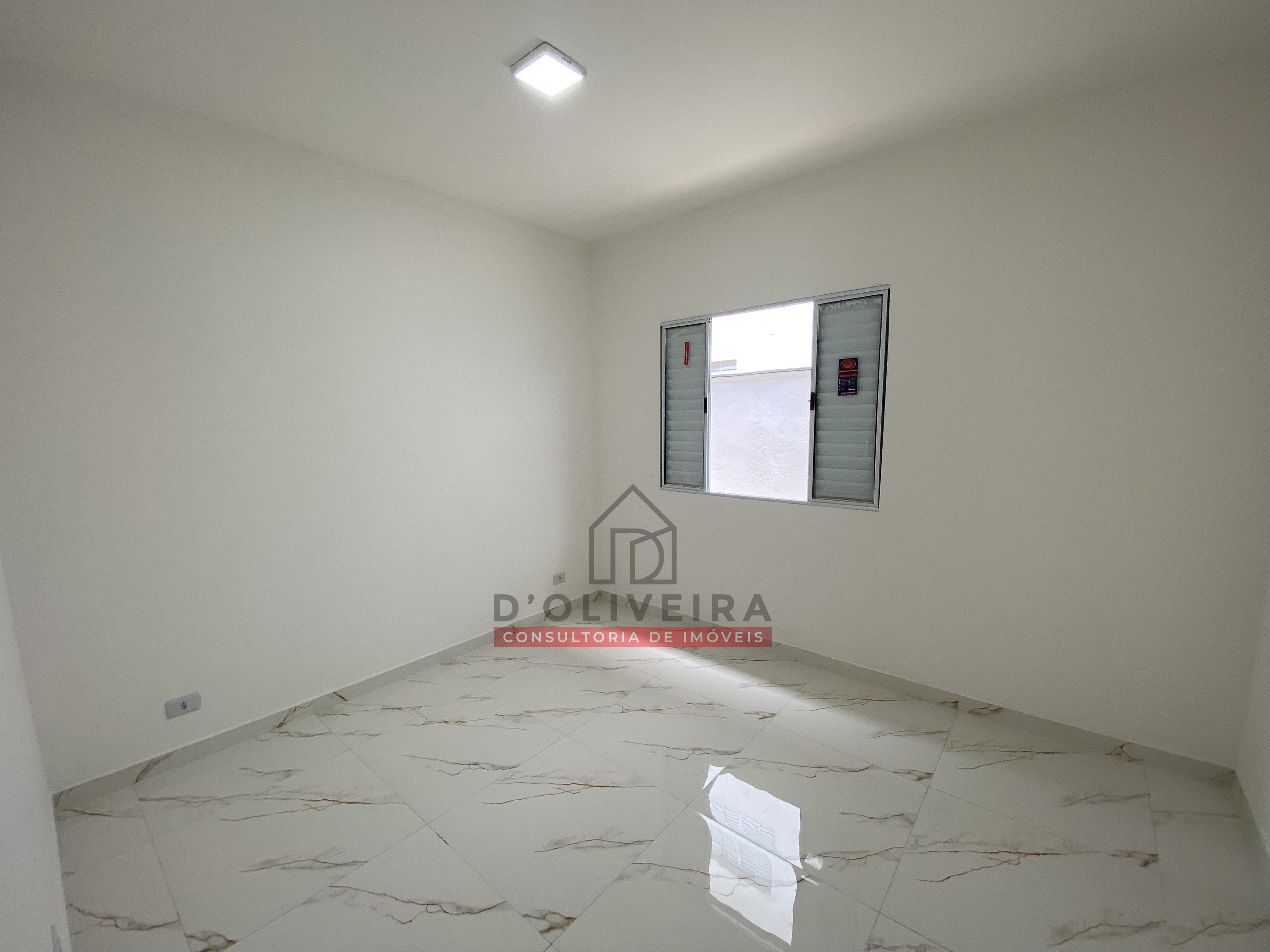 Casa com piscina e churrasqueira à venda no Bairro Flora Rica - Peruíbe - SP