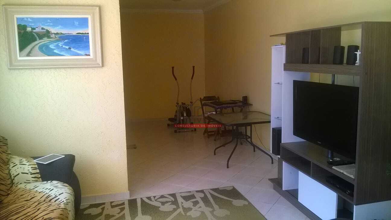 Casa térrea com piscina à venda na Estancia São José - Peruíbe - SP