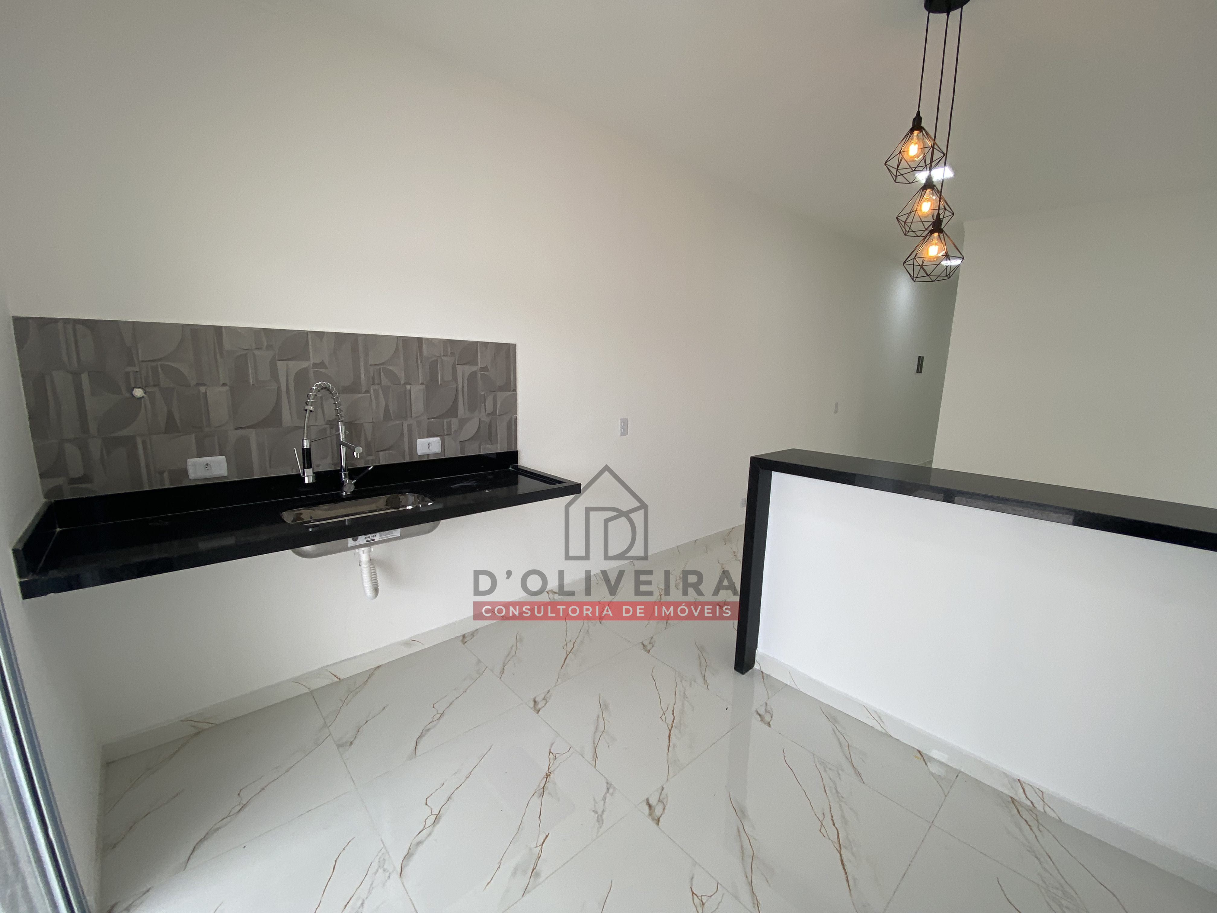 Casa com piscina e churrasqueira à venda no Bairro Flora Rica - Peruíbe - SP