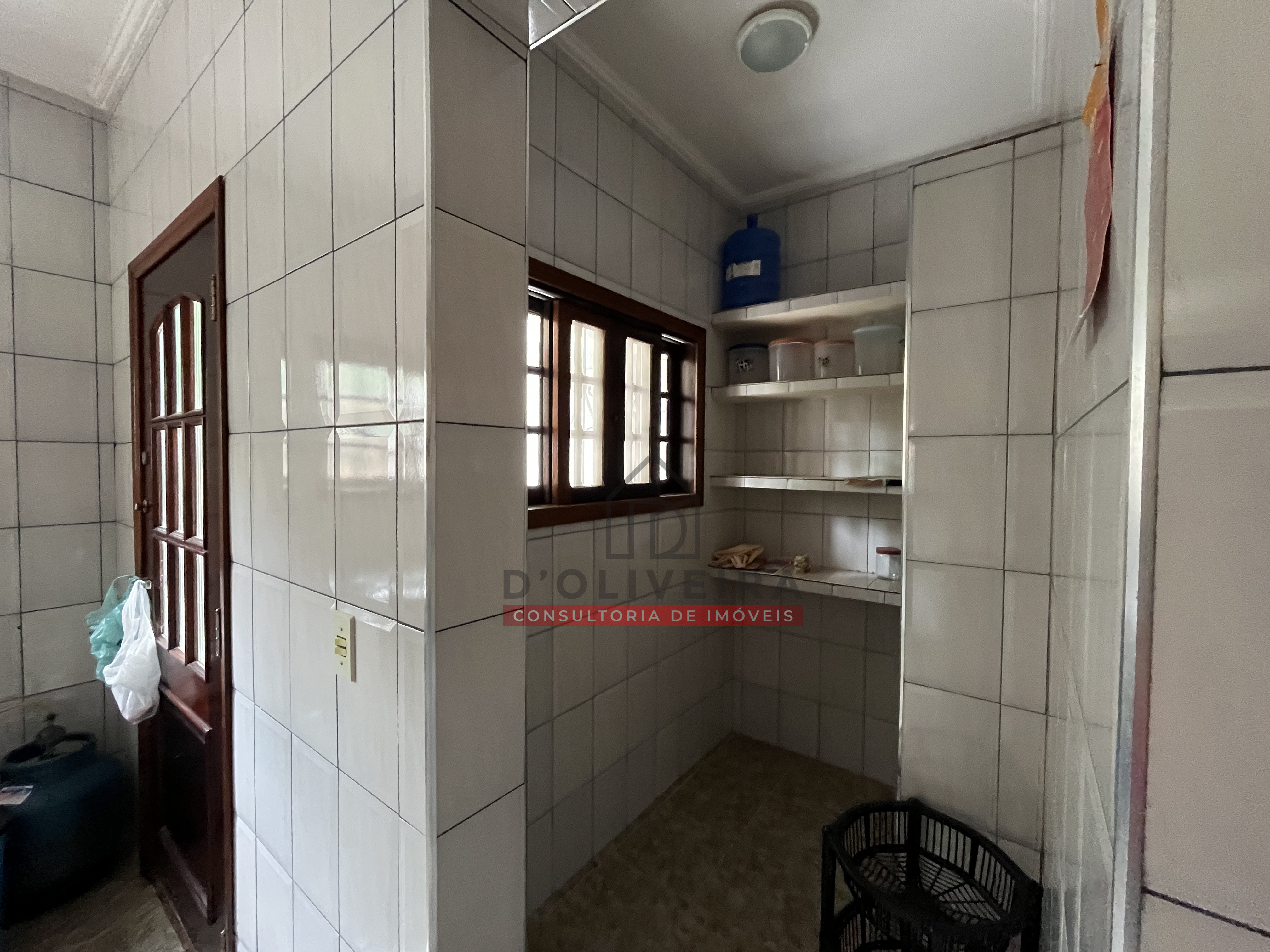 Sobrado com quintal amplo à venda no Guaraú - Peruíbe - SP