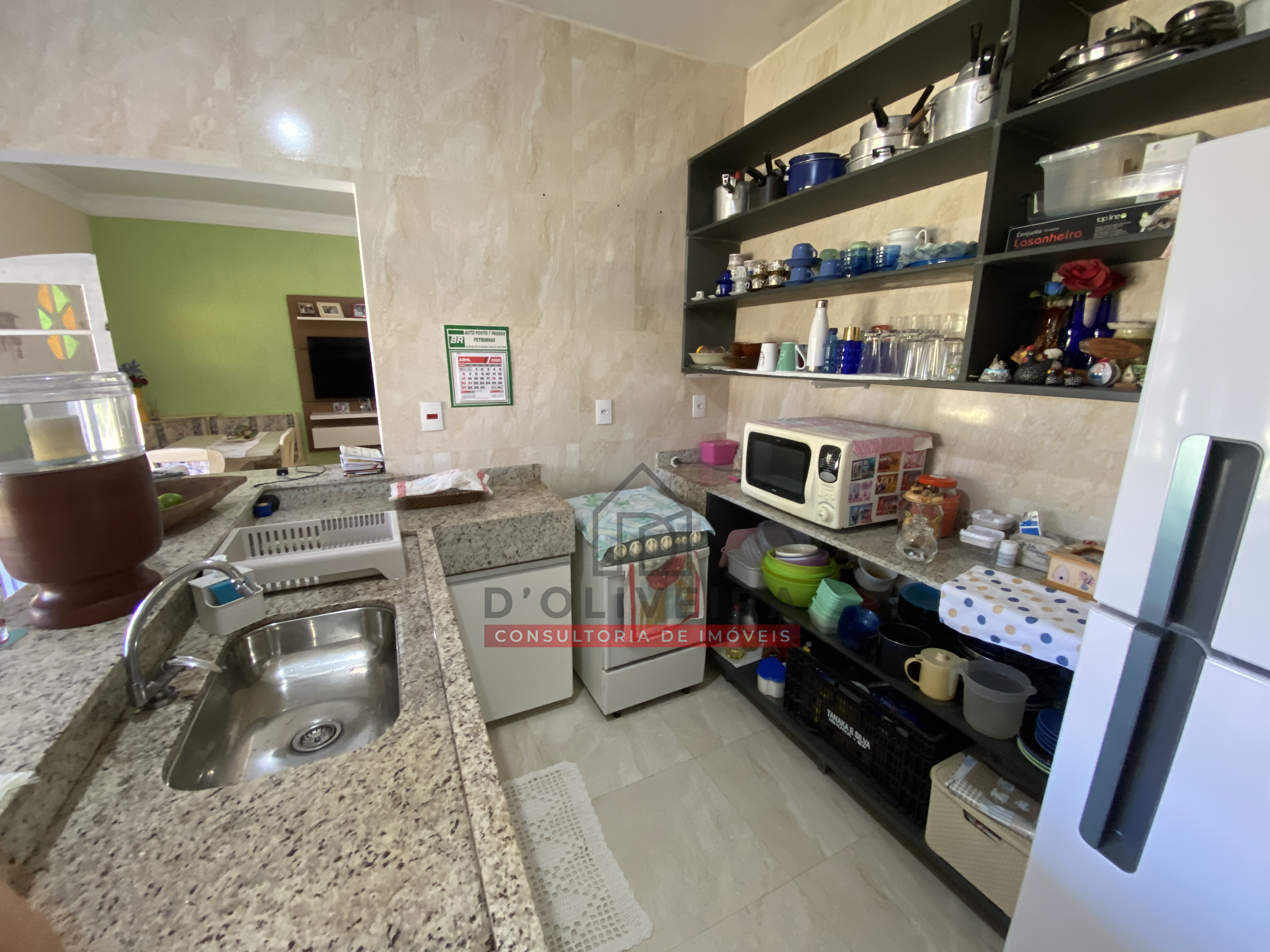 Casa em três terrenos à venda na Estância São Marcos - Peruíbe - SP