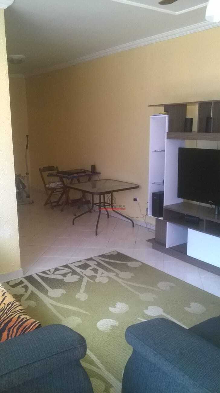 Casa térrea com piscina à venda na Estancia São José - Peruíbe - SP