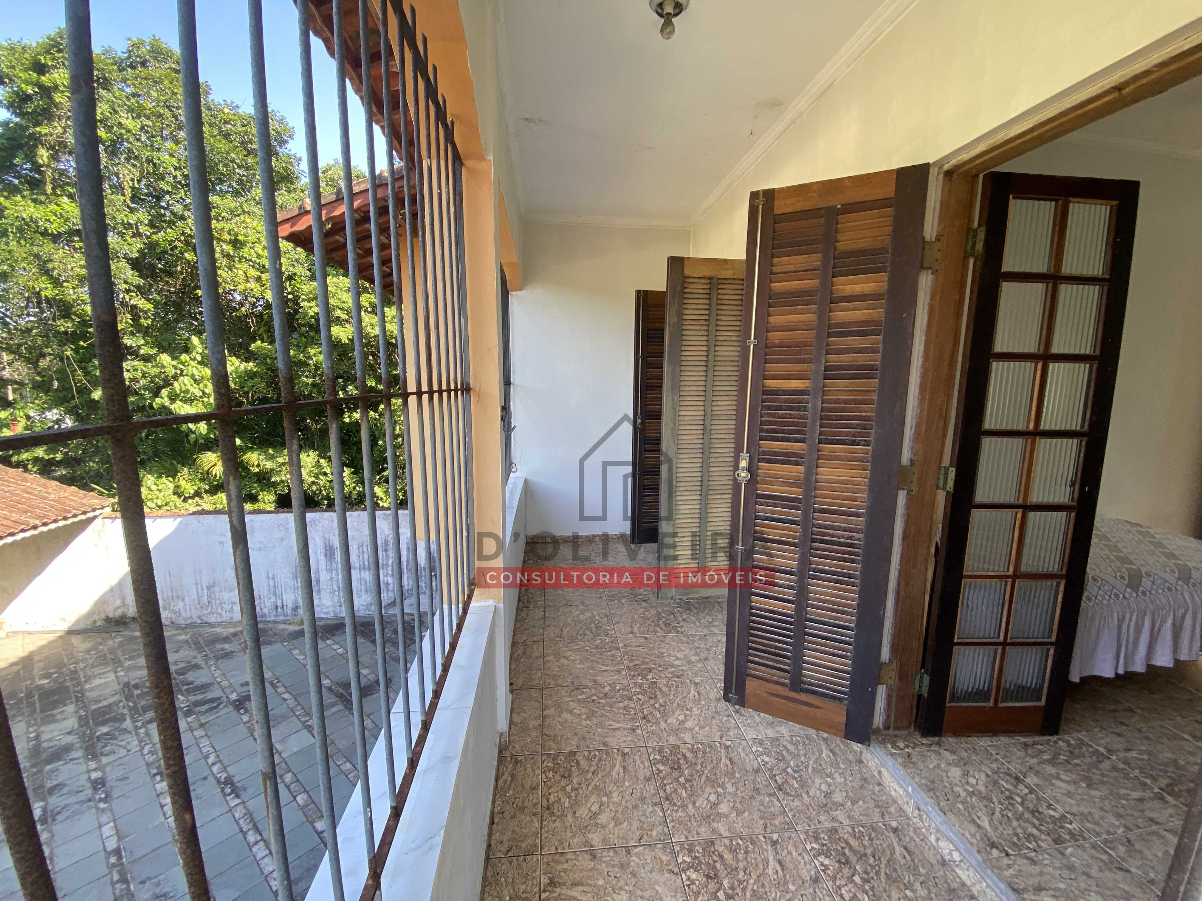 Sobrado com 360m² de terreno à venda no Bairro Estância Santa Gabriela - Peruíbe - SP