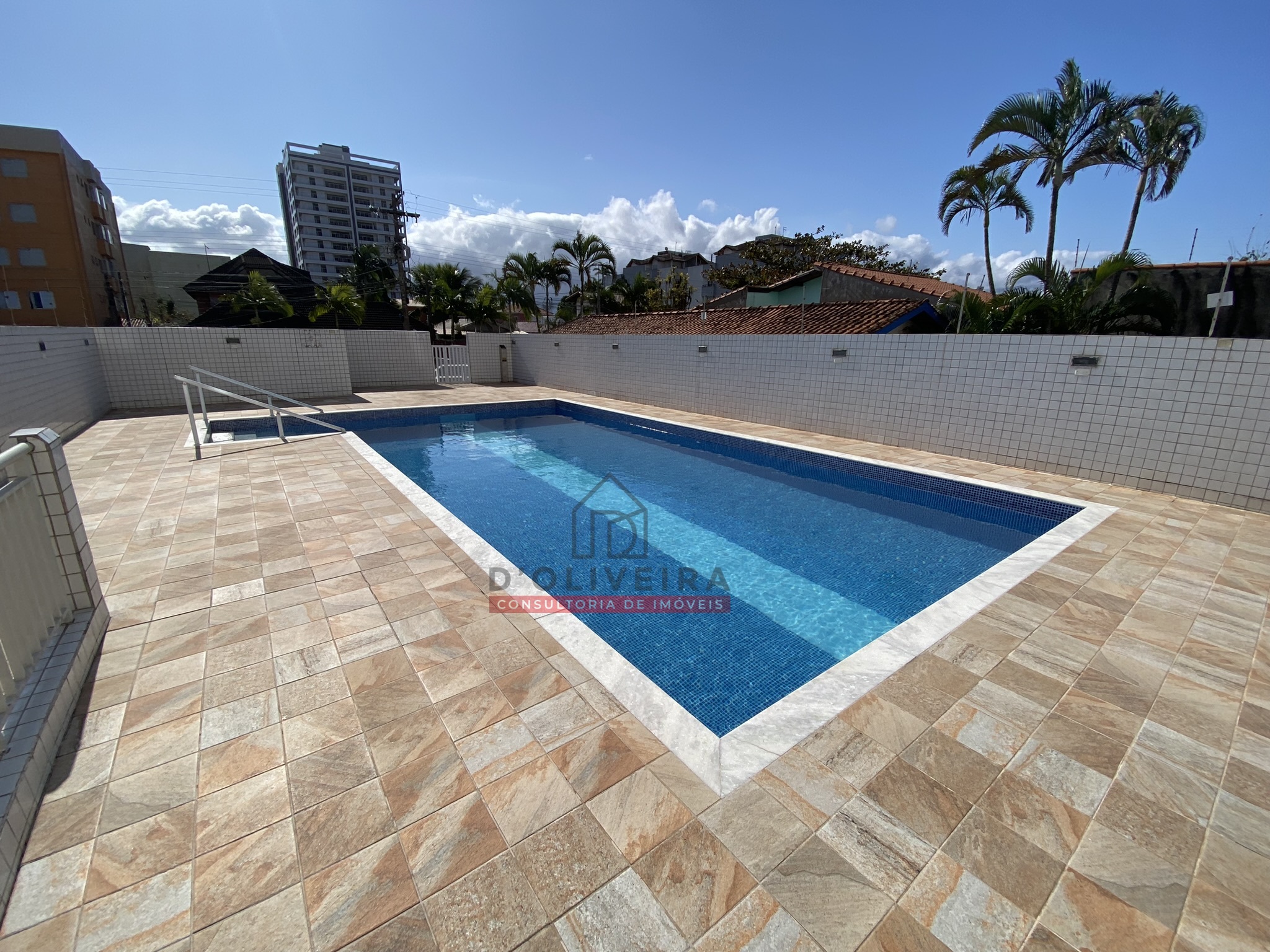 Apartamento com varanda gourmet à venda no Centro - Peruíbe - SP